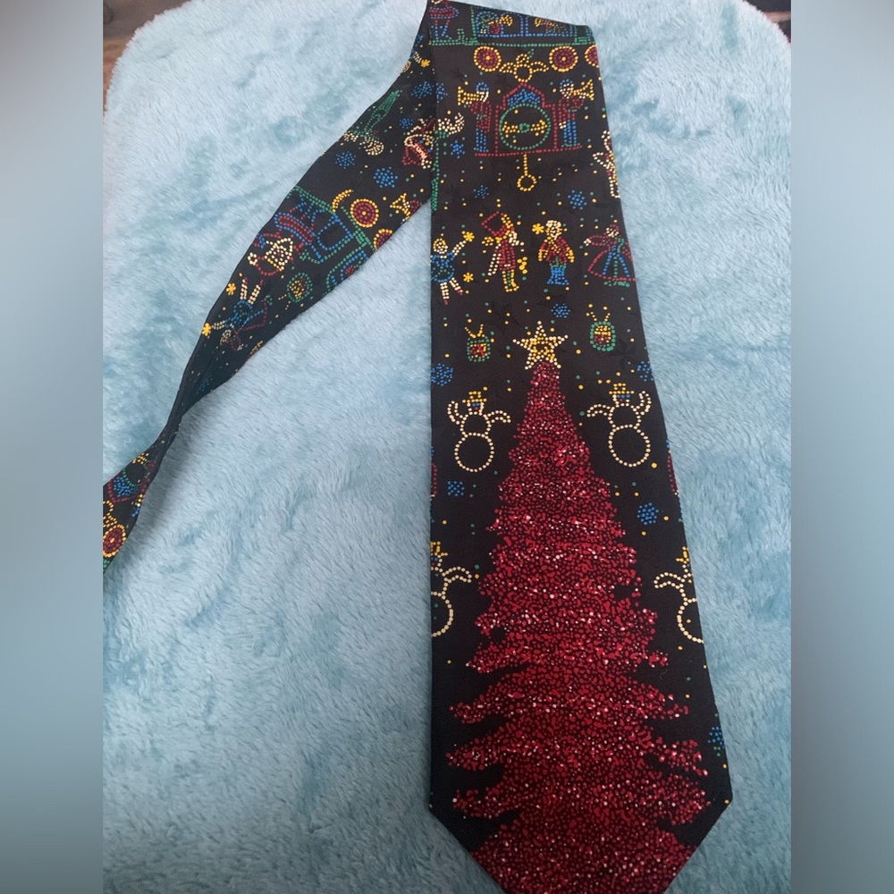 Tango by Max Raab holiday 100% Silk Christmas Tie